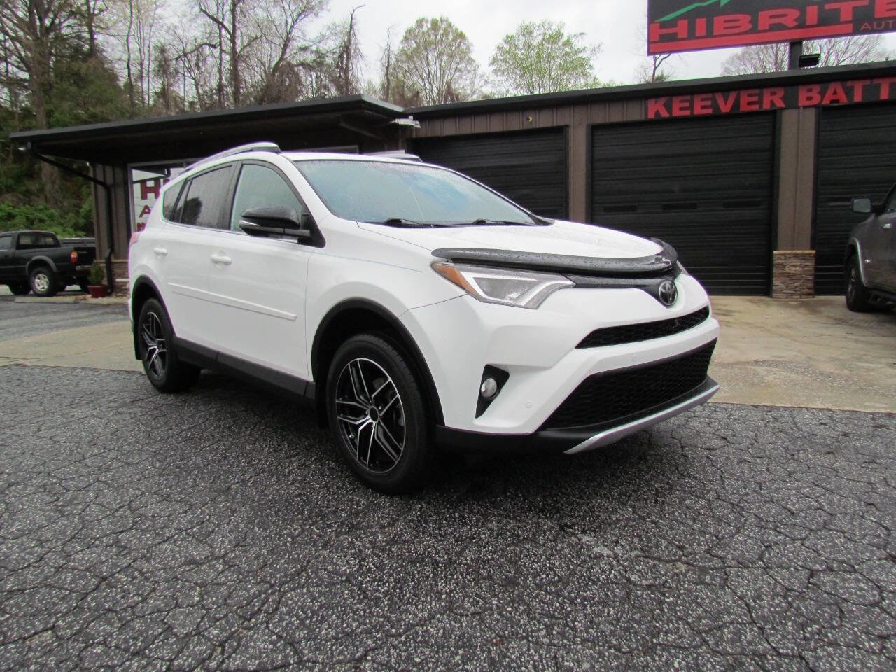 Used 2016 Toyota RAV4 SE image 1