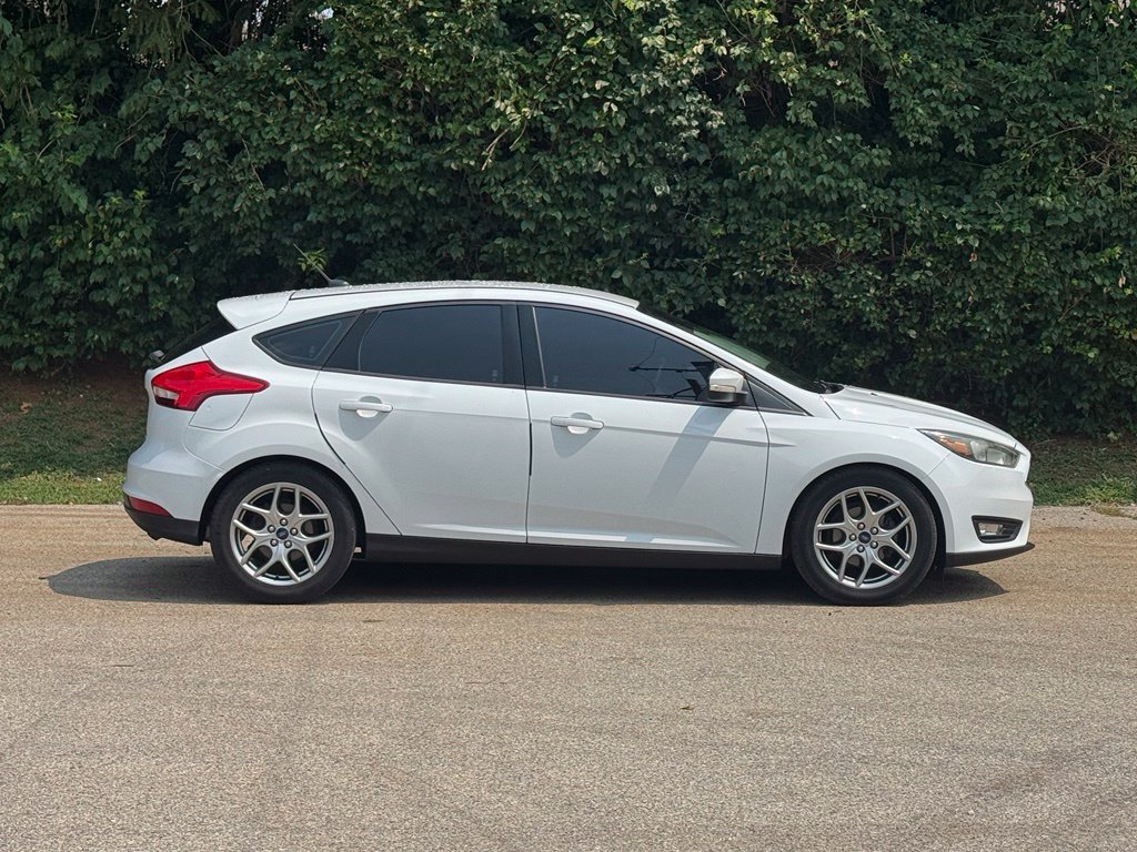 Used 2015 Ford Focus SE w/ Equipment Group 201A FWD image 4