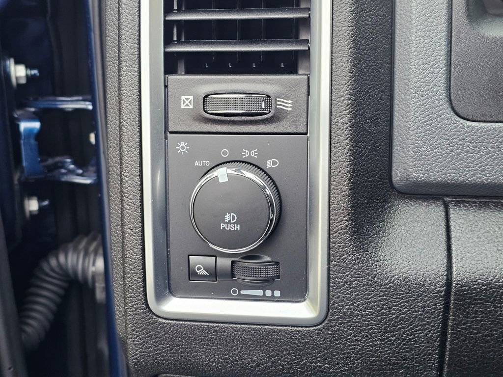 Used 2019 RAM 1500 Classic Warlock w/ Electronics Group image 23