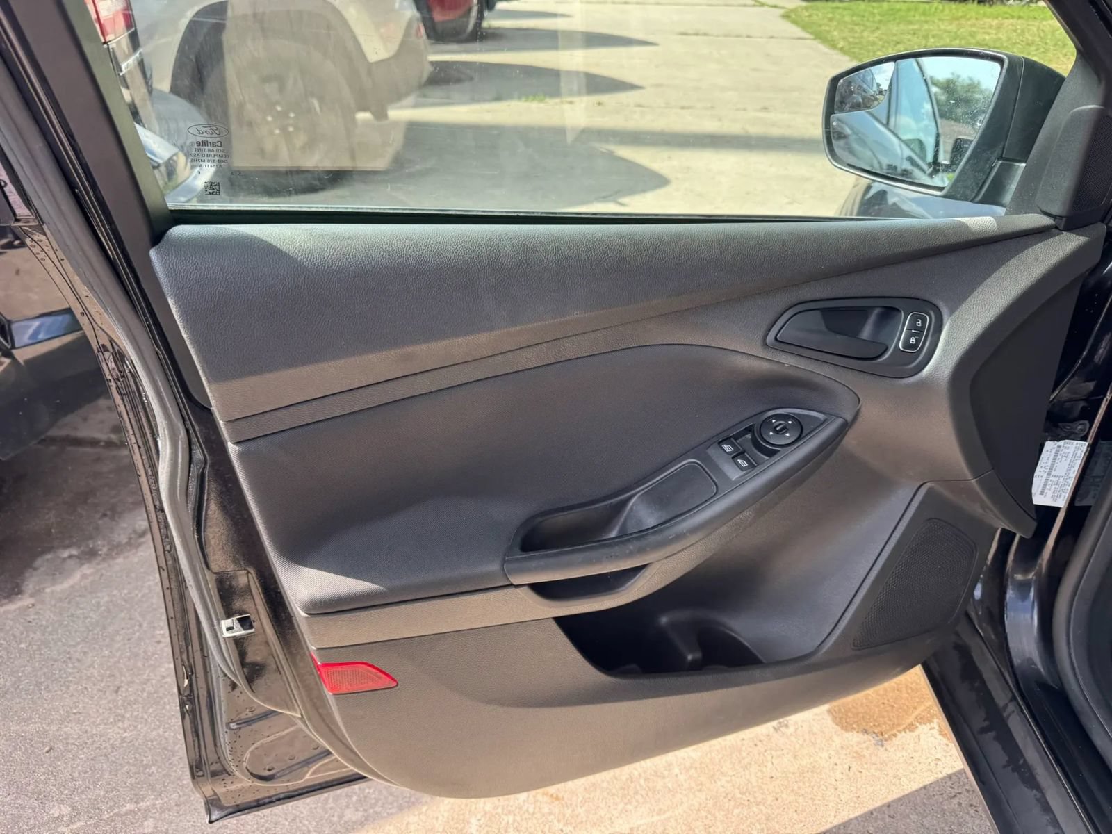 Used 2016 Ford Focus S FWD image 15