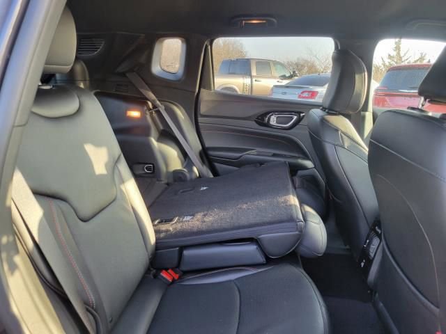 Used 2024 Jeep Compass Trailhawk w/ Trailhawk Elite Group image 18