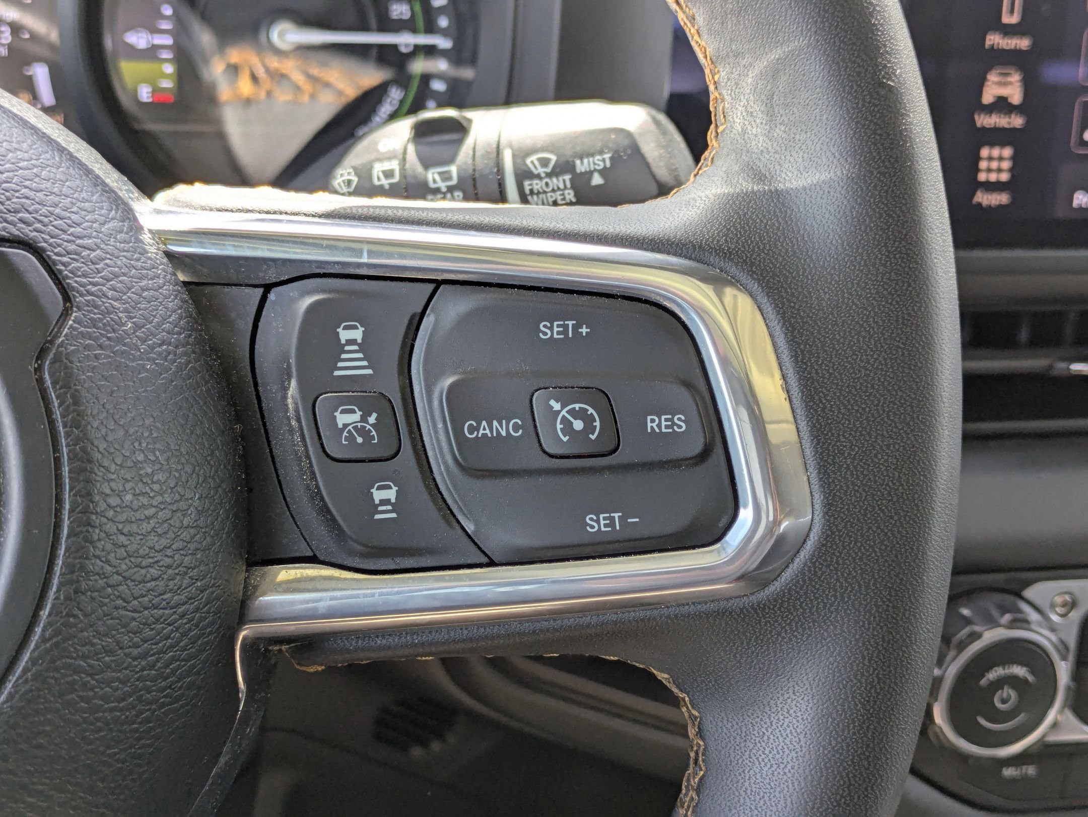 Used 2024 Jeep Wrangler Sahara AWD/4WD image 22