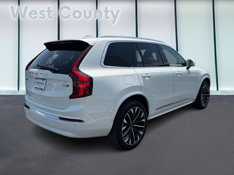 Certified 2025 Volvo XC90 B5 Plus AWD/4WD image 4