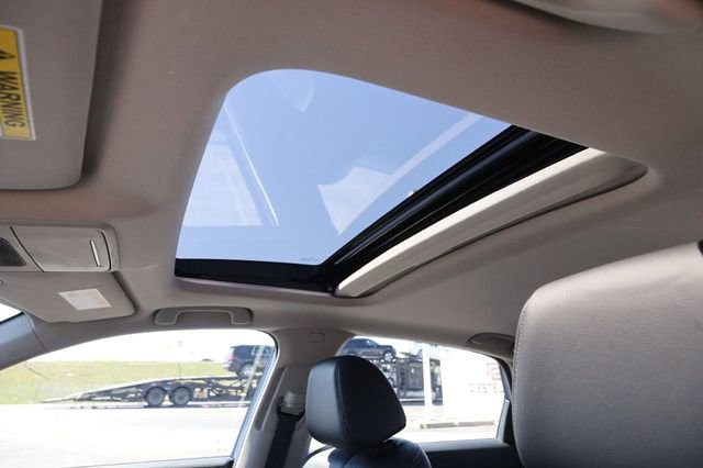 Used 2022 Honda Civic Touring image 8