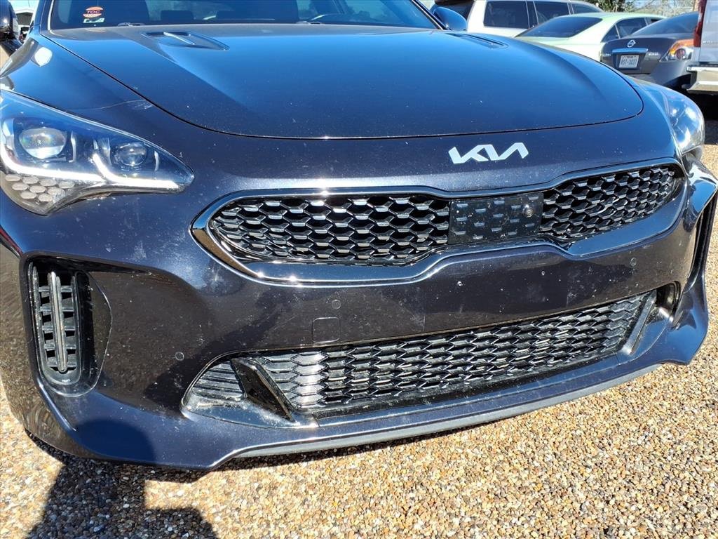 Used 2022 Kia Stinger GT2 w/ Red Interior Color Package image 8