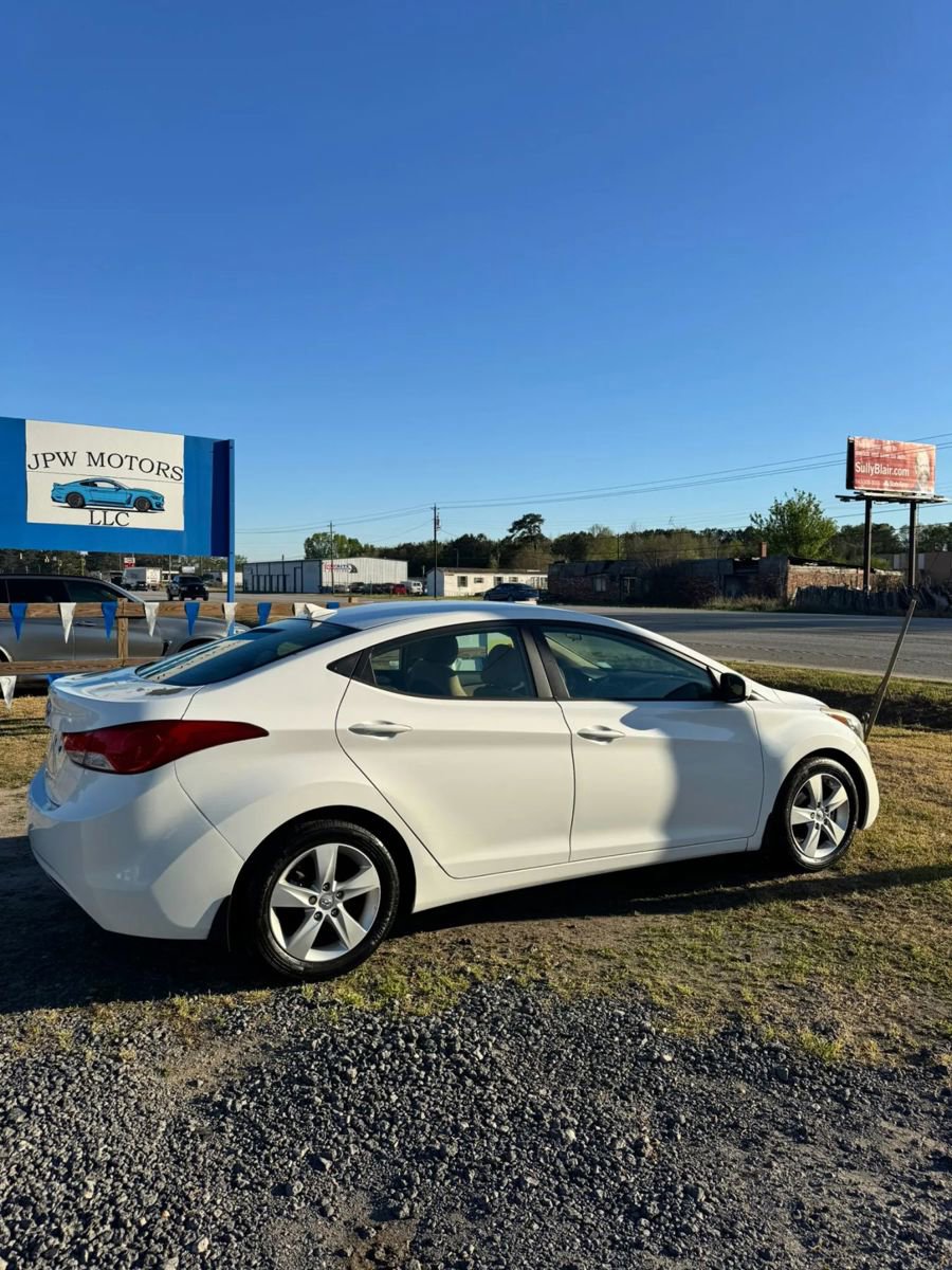 Used 2013 Hyundai Elantra GLS image 10