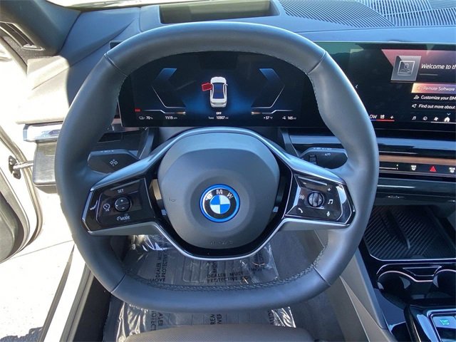 Certified 2025 BMW i5 eDrive40i w/ Premium Package image 25