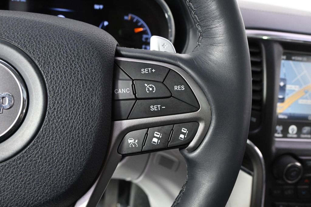 Used 2017 Jeep Grand Cherokee Summit AWD/4WD image 35