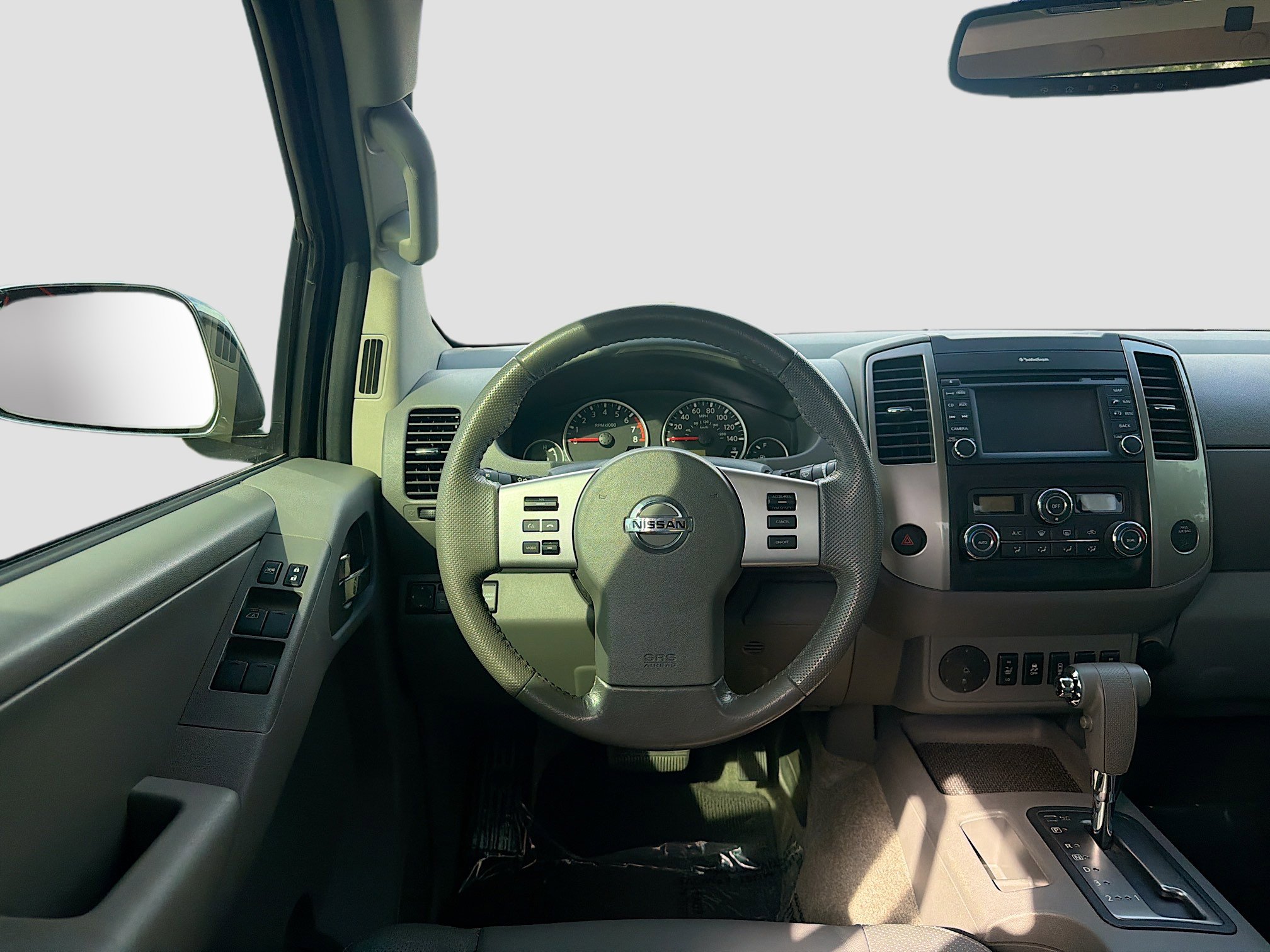 Used 2013 Nissan Frontier SL w/ Moonroof Pkg image 17