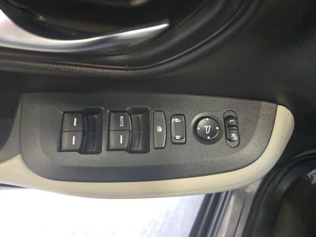 Used 2023 Honda HR-V LX image 13