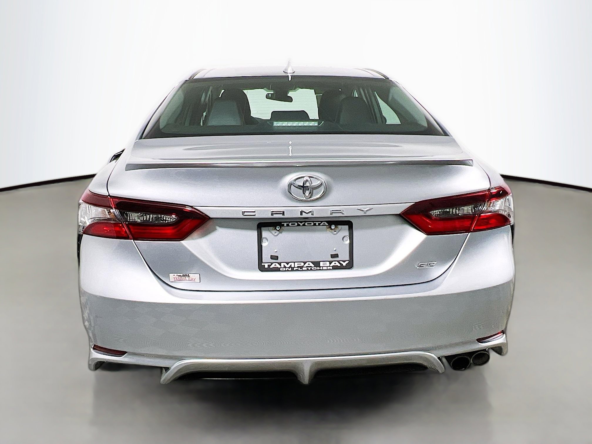 Used 2023 Toyota Camry SE image 6