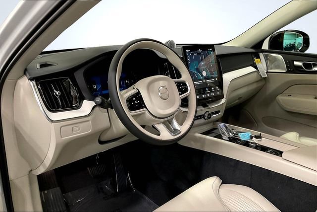 New 2026 Volvo XC60 B5 Ultra w/ Climate Package image 8