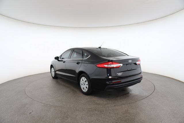 Used 2019 Ford Fusion S image 11