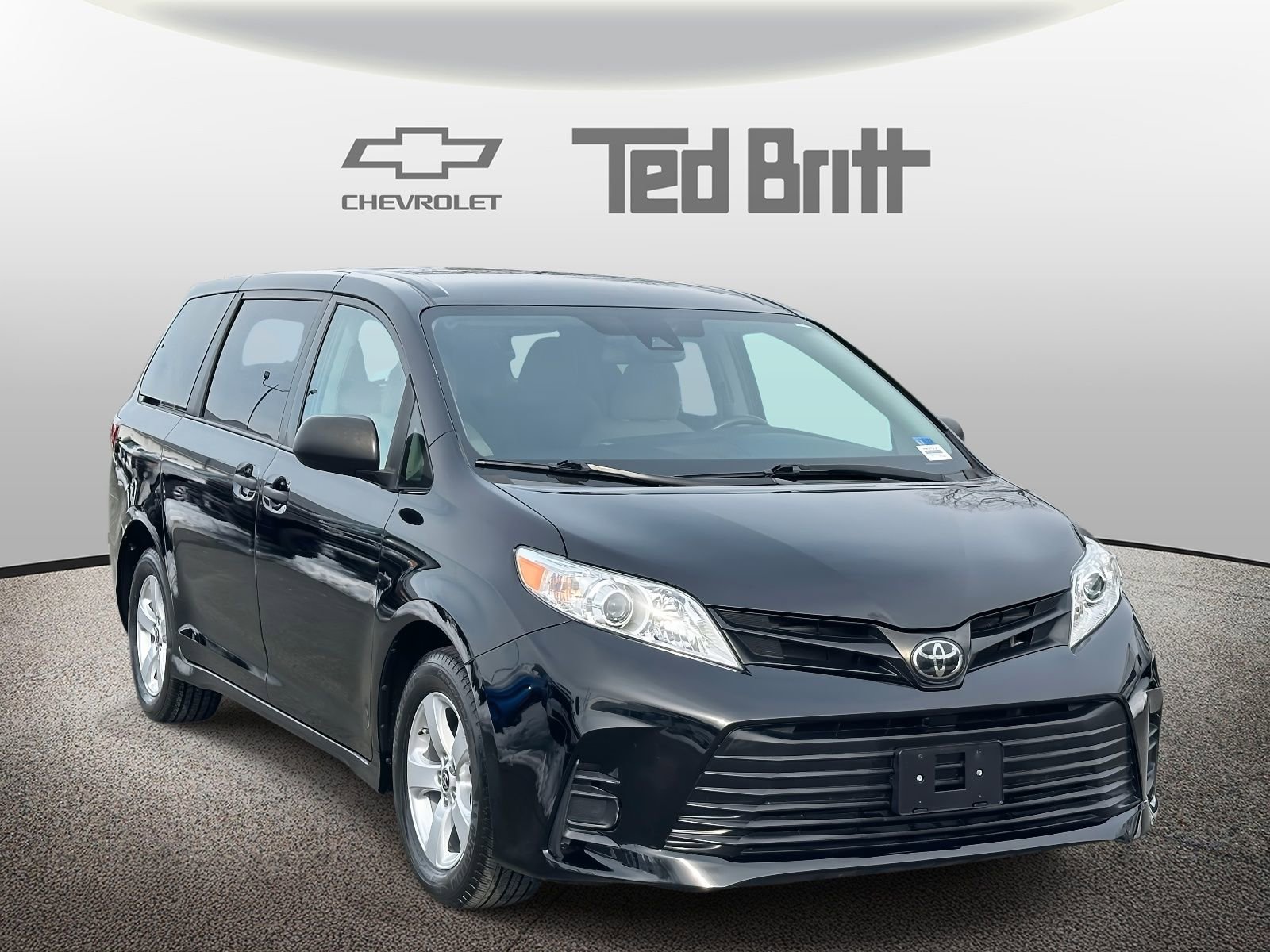 Used 2020 Toyota Sienna L FWD image 3