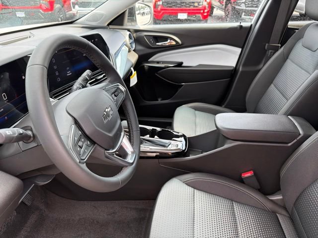 New 2026 Chevrolet Trax LT w/ Driver Confidence Package FWD image 9