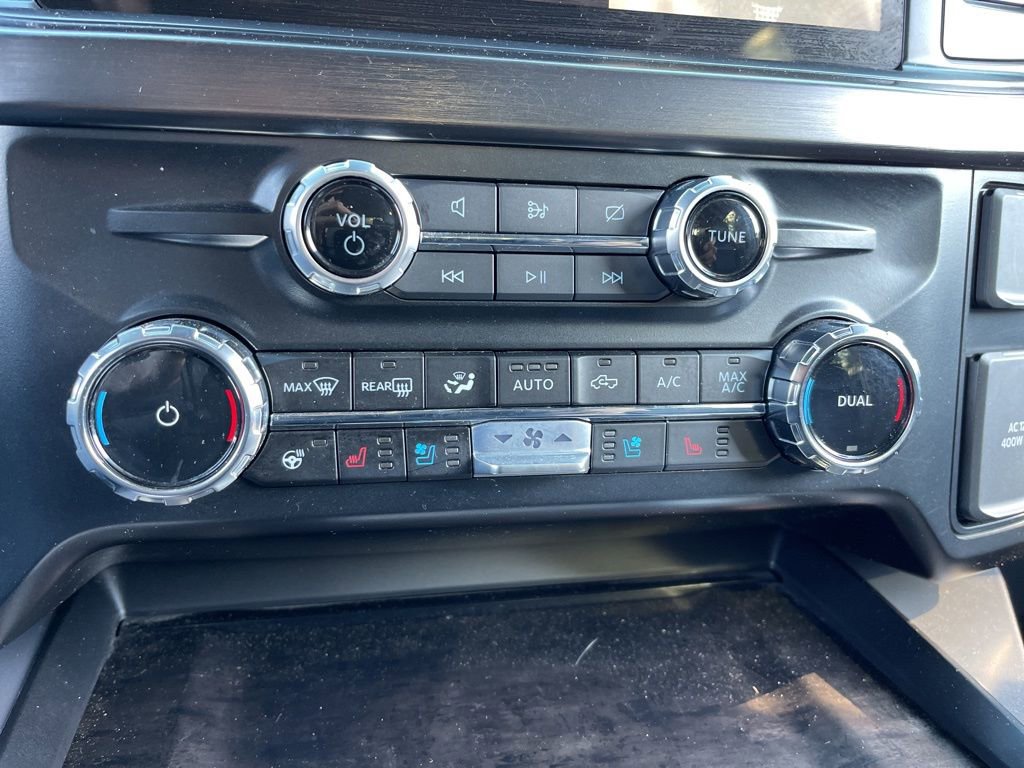 Certified 2024 Ford F350 Lariat w/ Chrome Package image 12