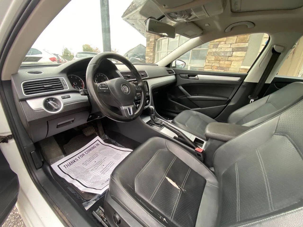 Used 2012 Volkswagen Passat 2.5 SE FWD image 9
