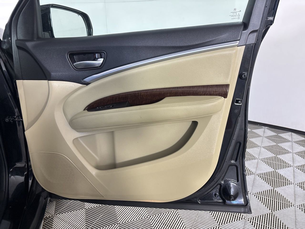 Used 2020 Acura MDX FWD image 30