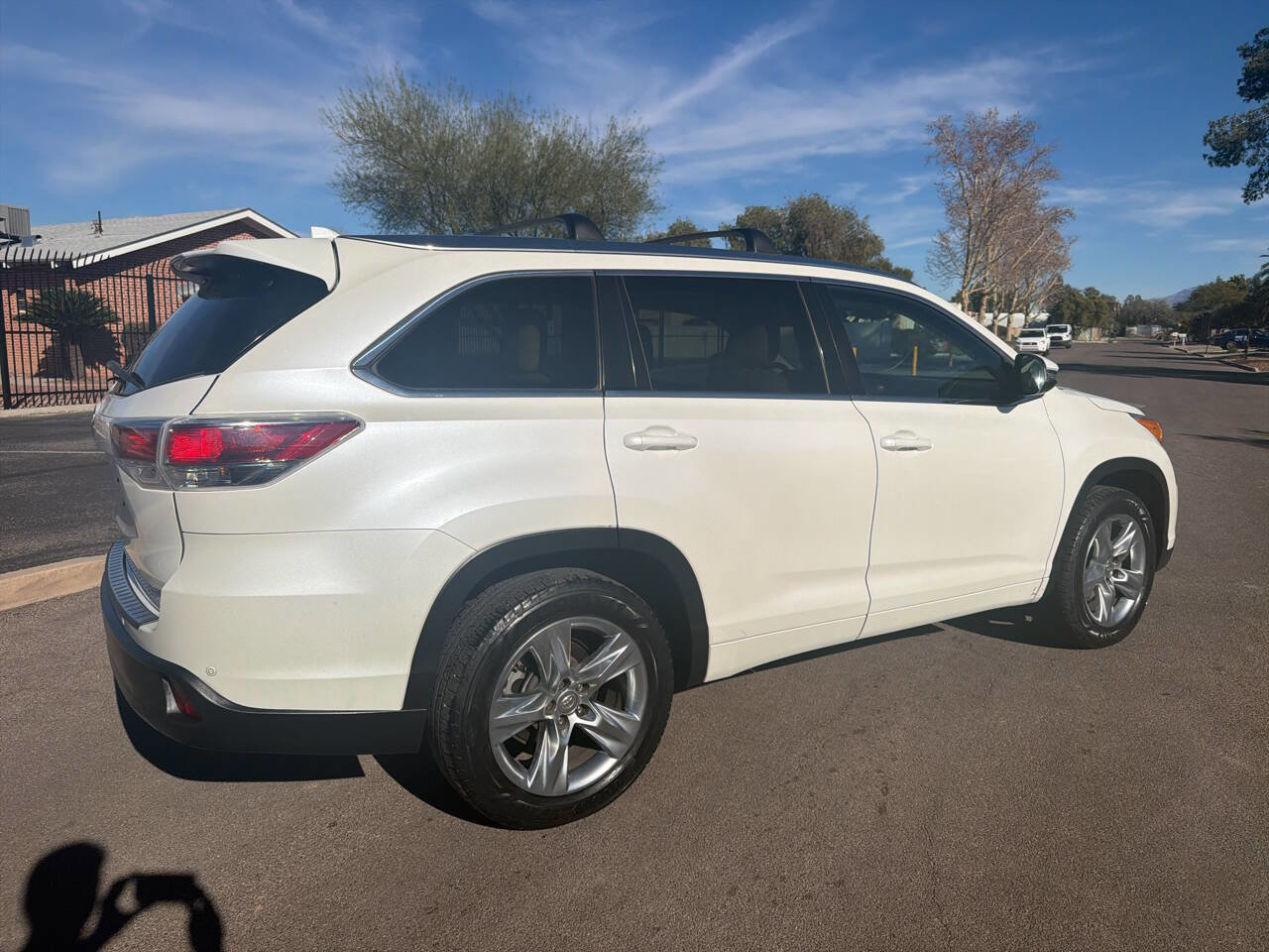 Used 2015 Toyota Highlander Limited image 11