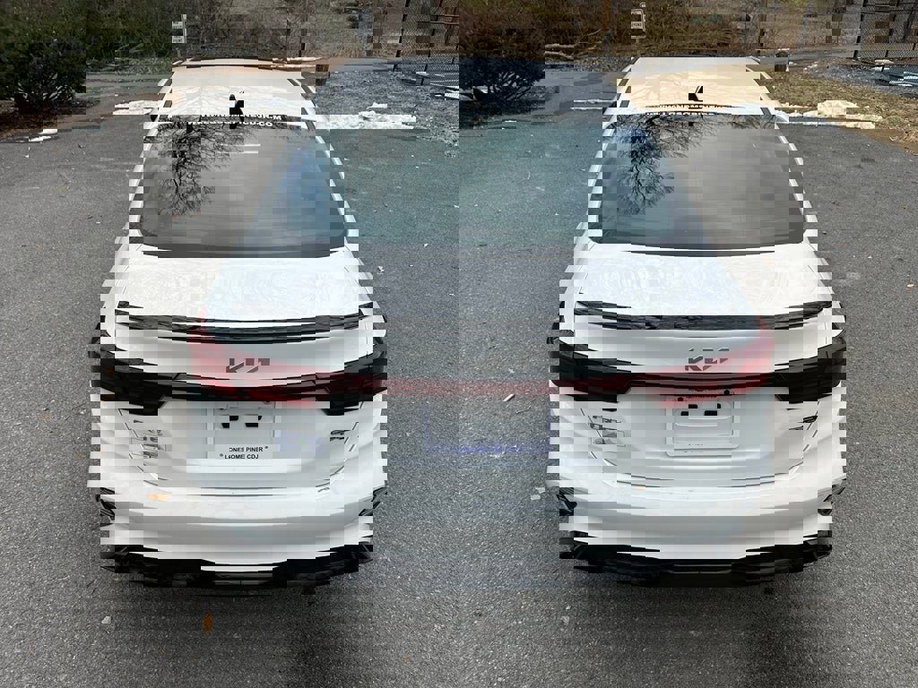 Used 2024 Kia Forte GT-Line w/ GT-Line Premium Package image 4