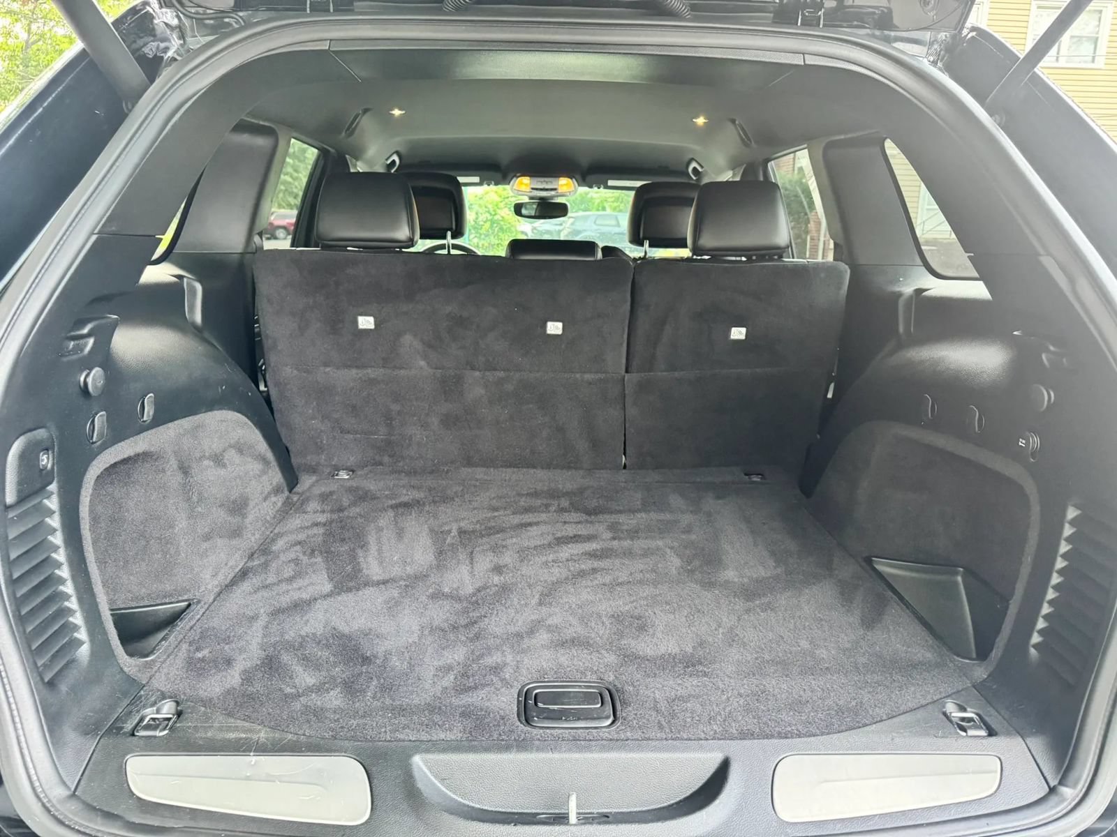 Used 2018 Jeep Grand Cherokee Limited AWD/4WD image 11