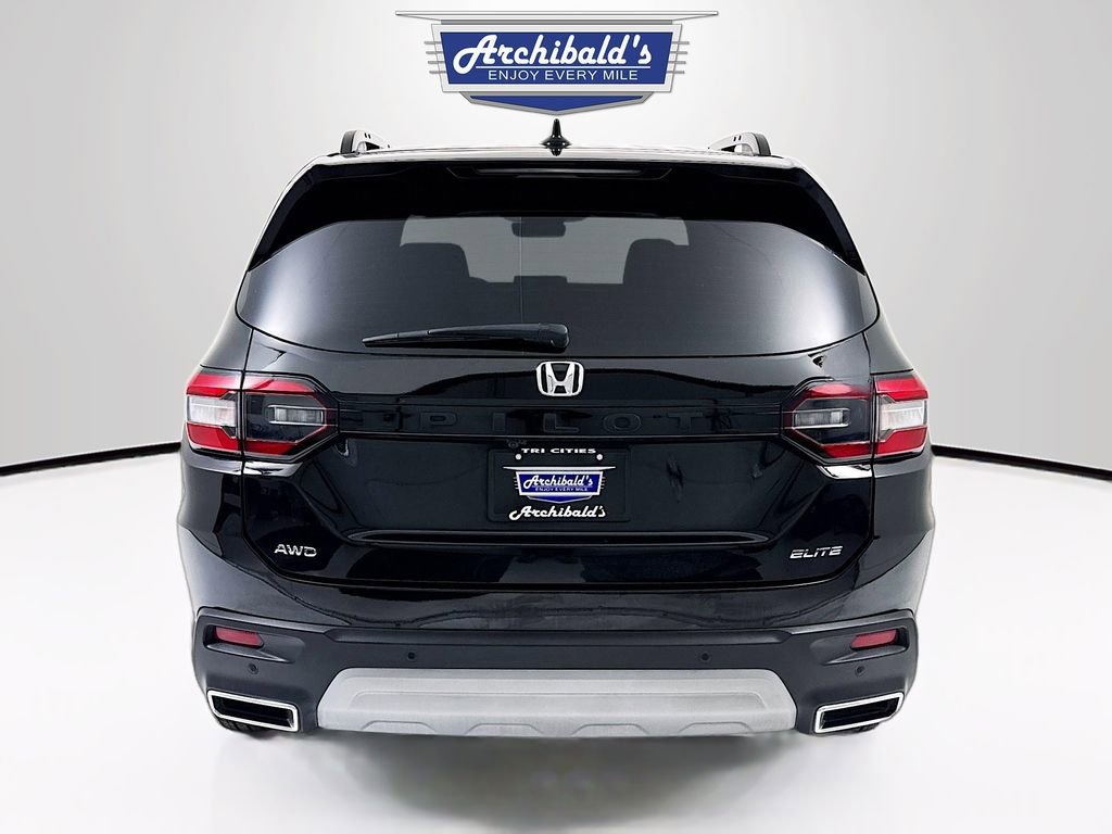 Used 2023 Honda Pilot Elite image 5