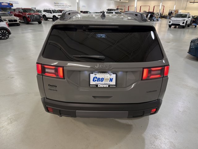 Used 2026 Jeep Cherokee Laredo AWD/4WD image 8