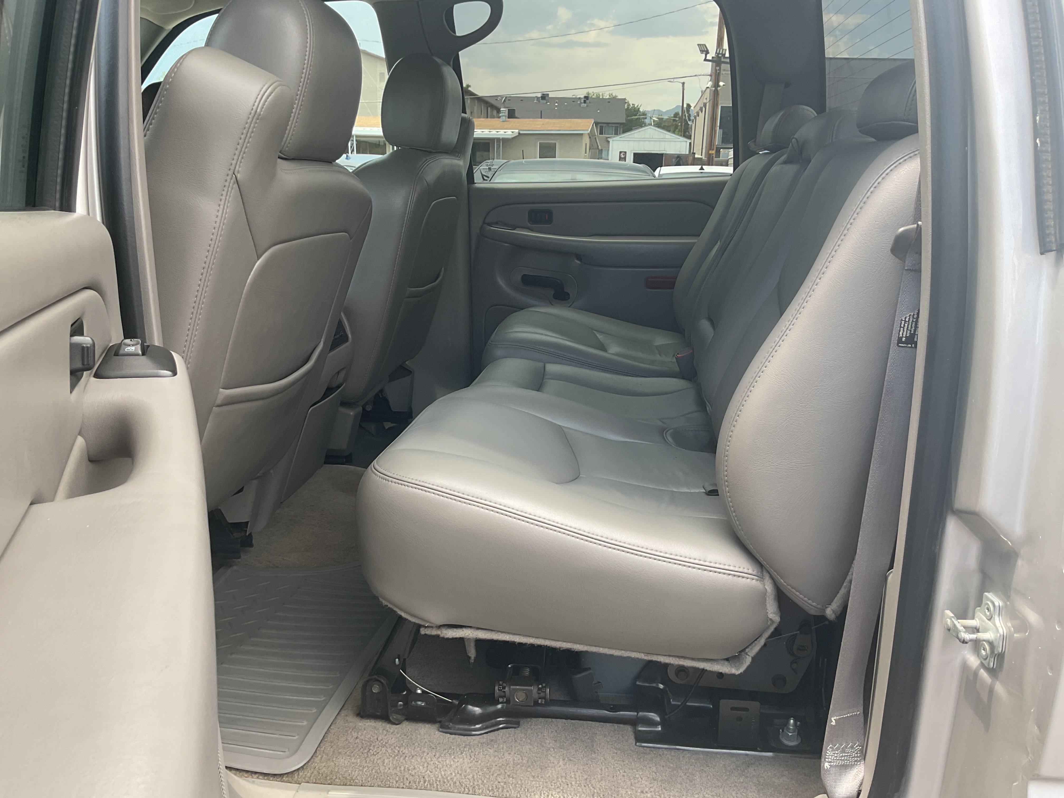 Used 2006 Chevrolet Silverado 3500 LT w/ Heavy-Duty Power Package RWD image 10
