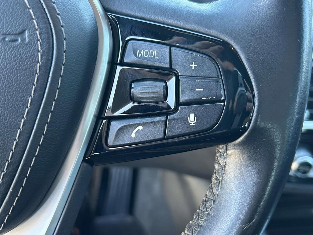 Used 2018 BMW 530i w/ Premium Package image 23