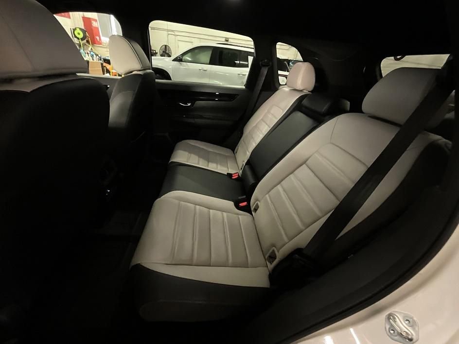 Used 2024 Honda CR-V Sport Touring image 31