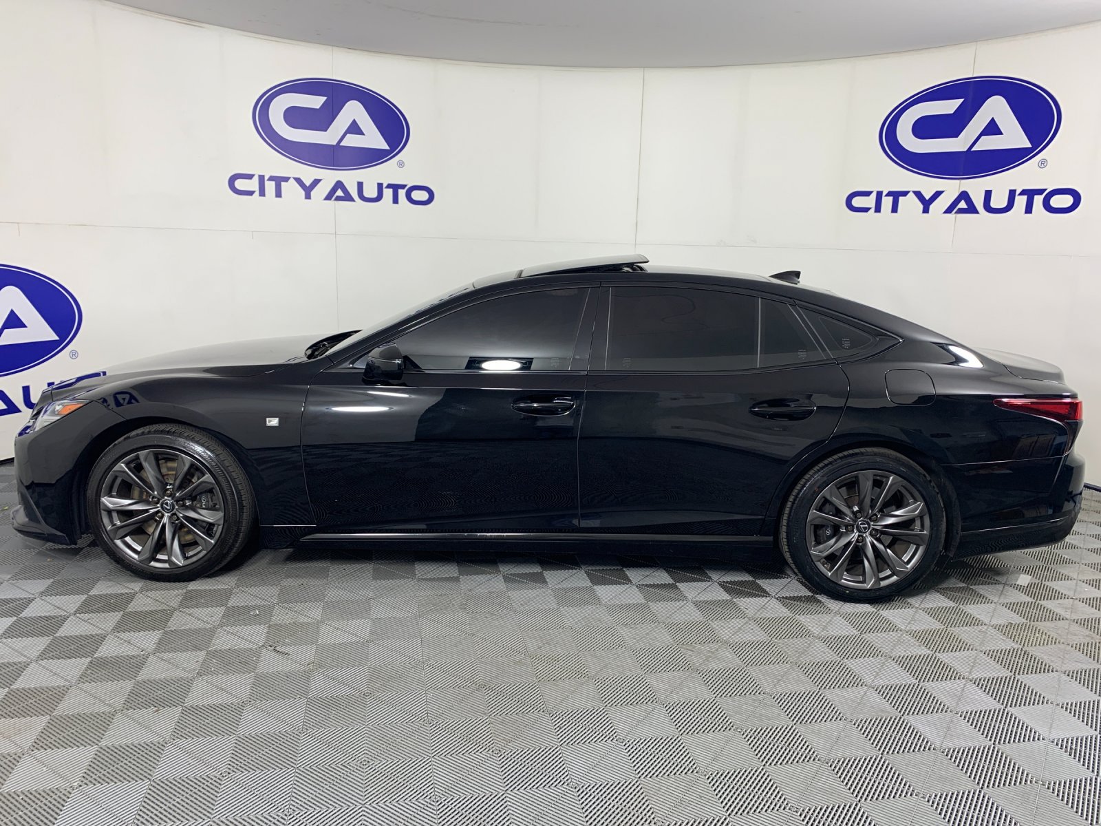 Used 2021 Lexus LS 500 F Sport w/ Accessory Package (Z2) RWD image 6