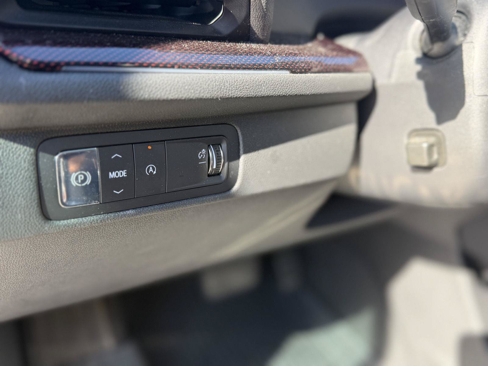 Used 2025 Chevrolet Traverse RS w/ LPO, Floor Liner Package FWD image 10
