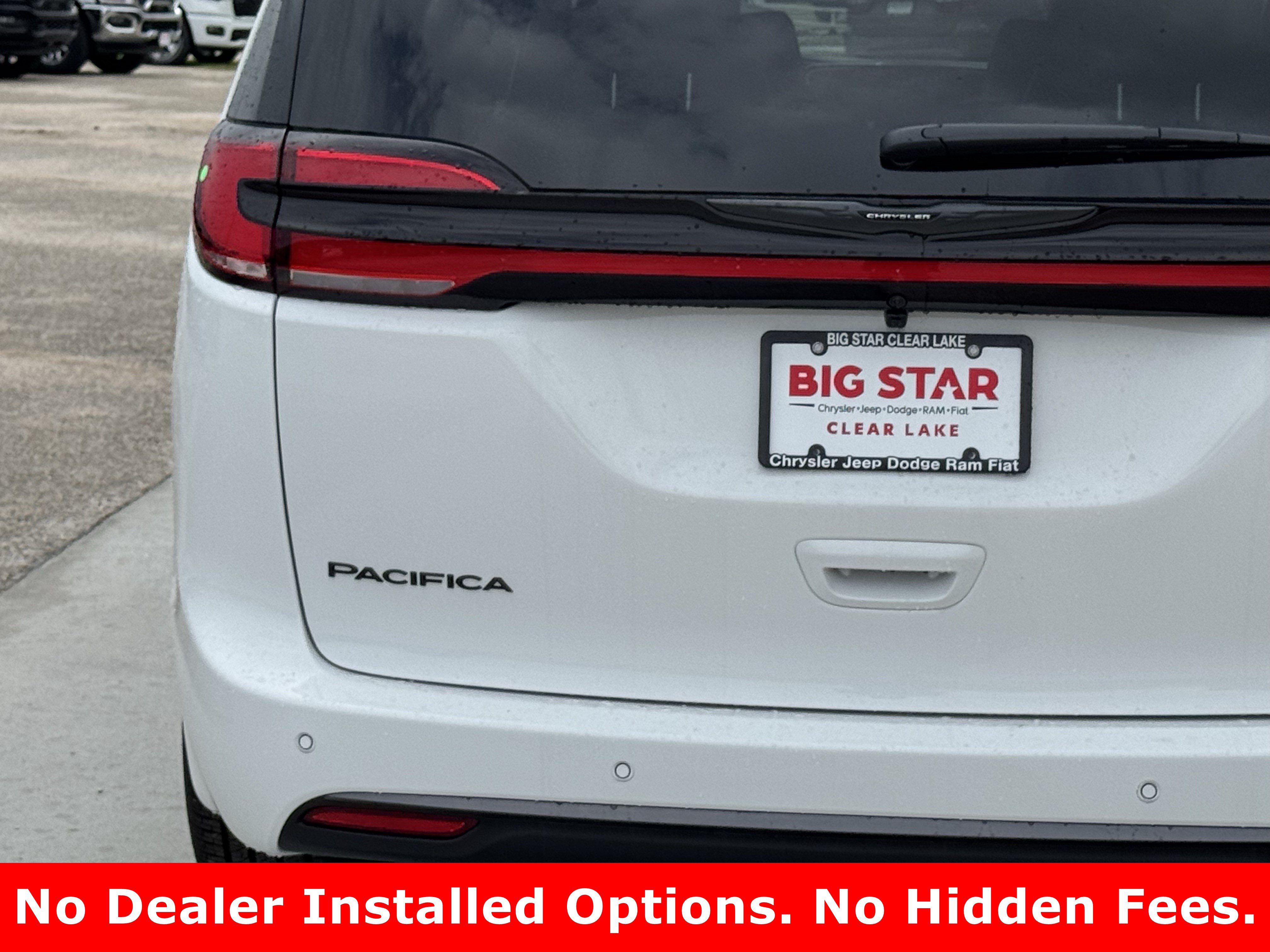 New 2026 Chrysler Pacifica Select FWD image 11