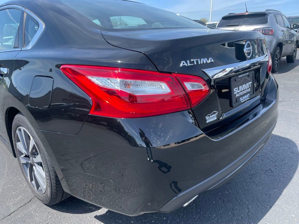 Used 2017 Nissan Altima 2.5 SV FWD image 33