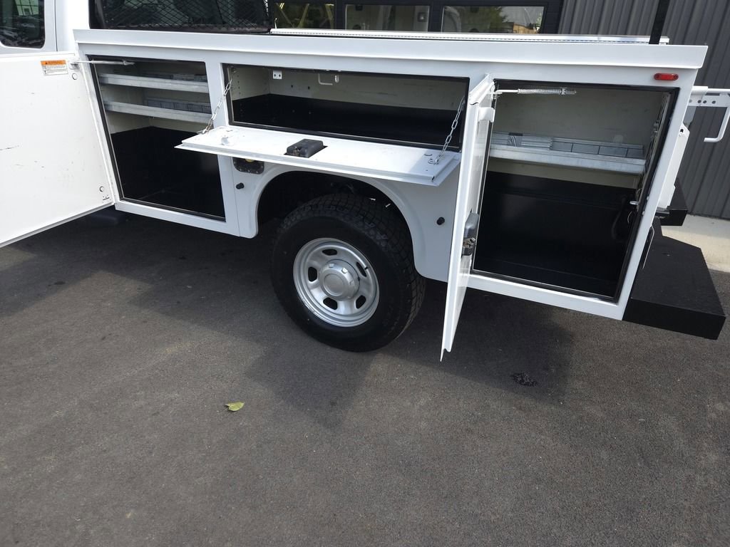 Used 2015 Ford F350 XL image 4