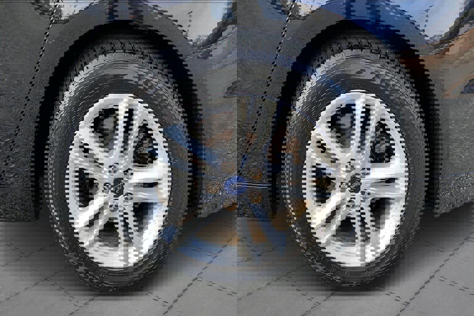 Used 2018 Ford Fusion SE w/ Fusion SE Technology Package image 10