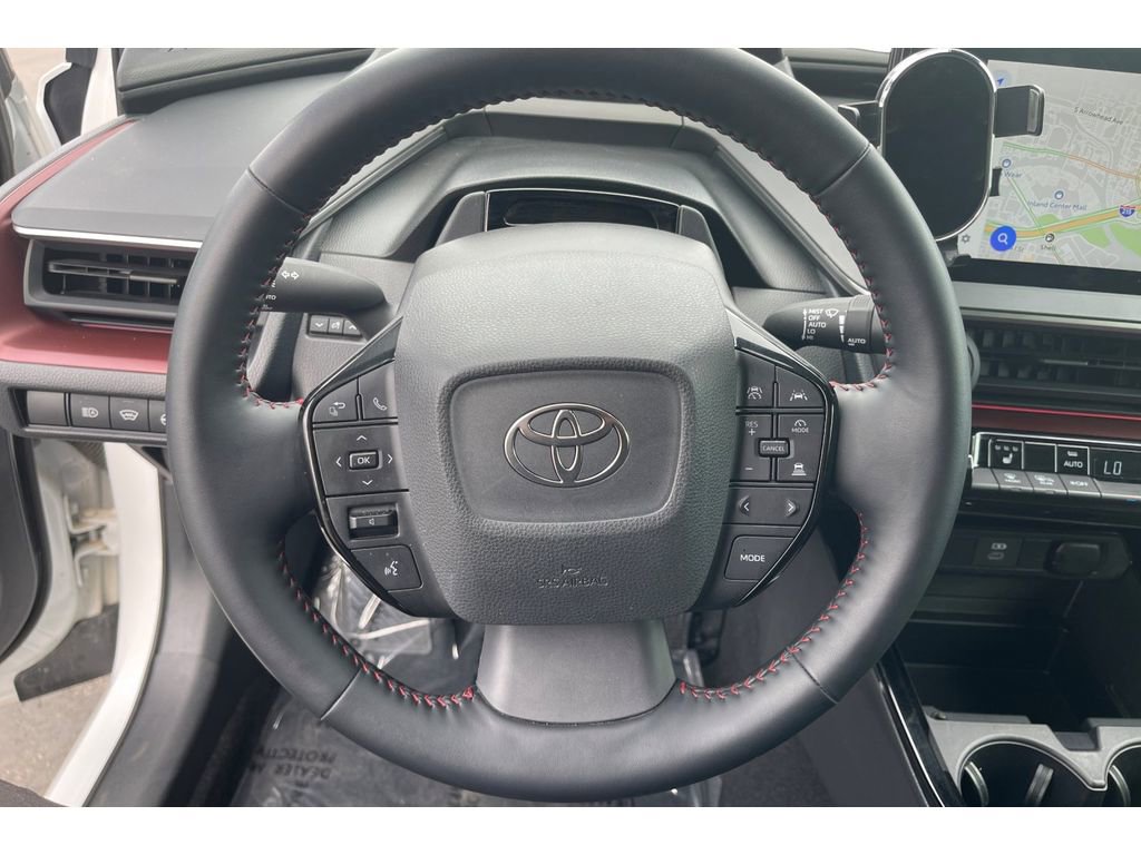 Used 2026 Toyota Prius Plug-In Hybrid FWD image 34