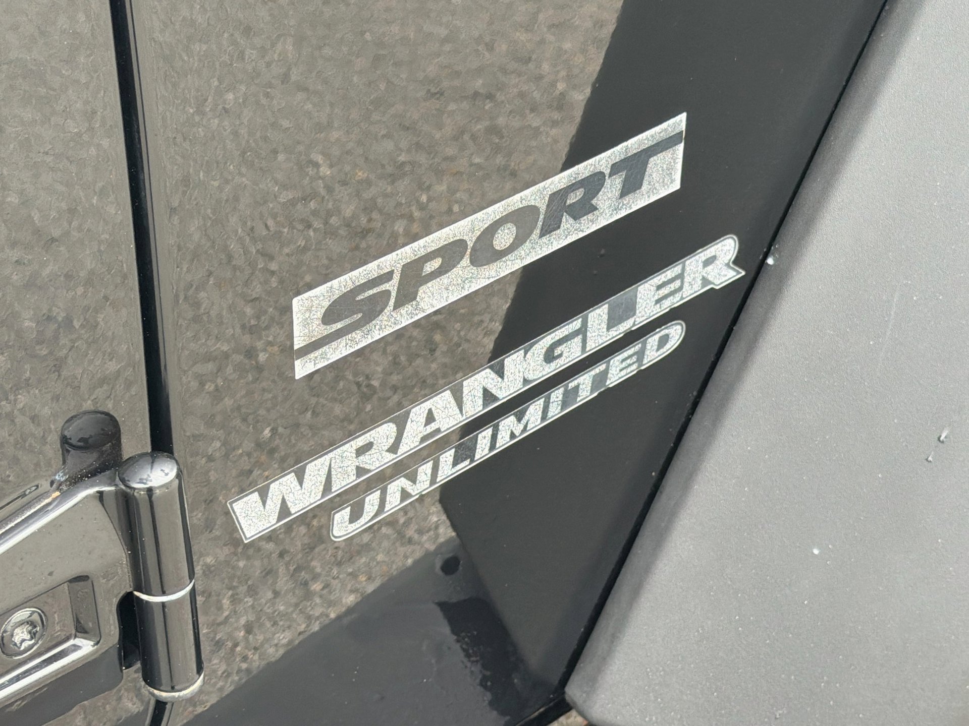 Used 2015 Jeep Wrangler Unlimited Sport w/ Quick Order Package 24S AWD/4WD image 11