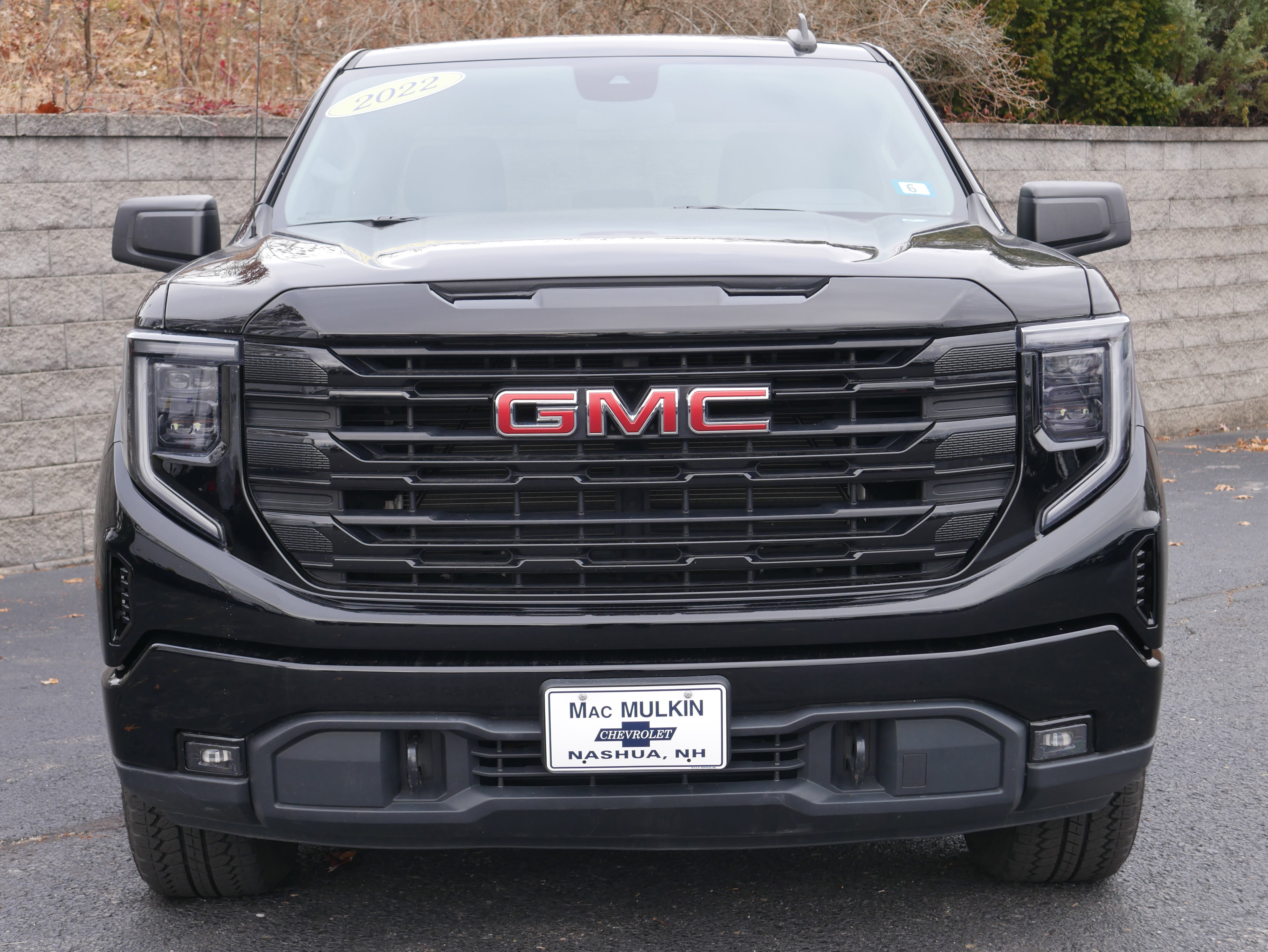 Certified 2022 GMC Sierra 1500 Elevation image 2
