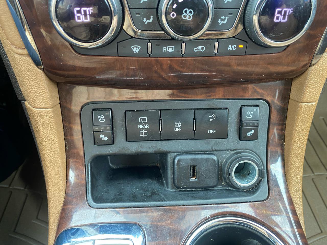 Used 2017 Buick Enclave Premium FWD image 26
