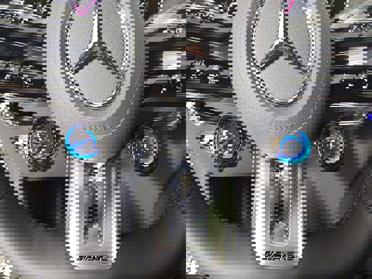 New 2025 Mercedes-Benz GLC 63 AMG S image 39