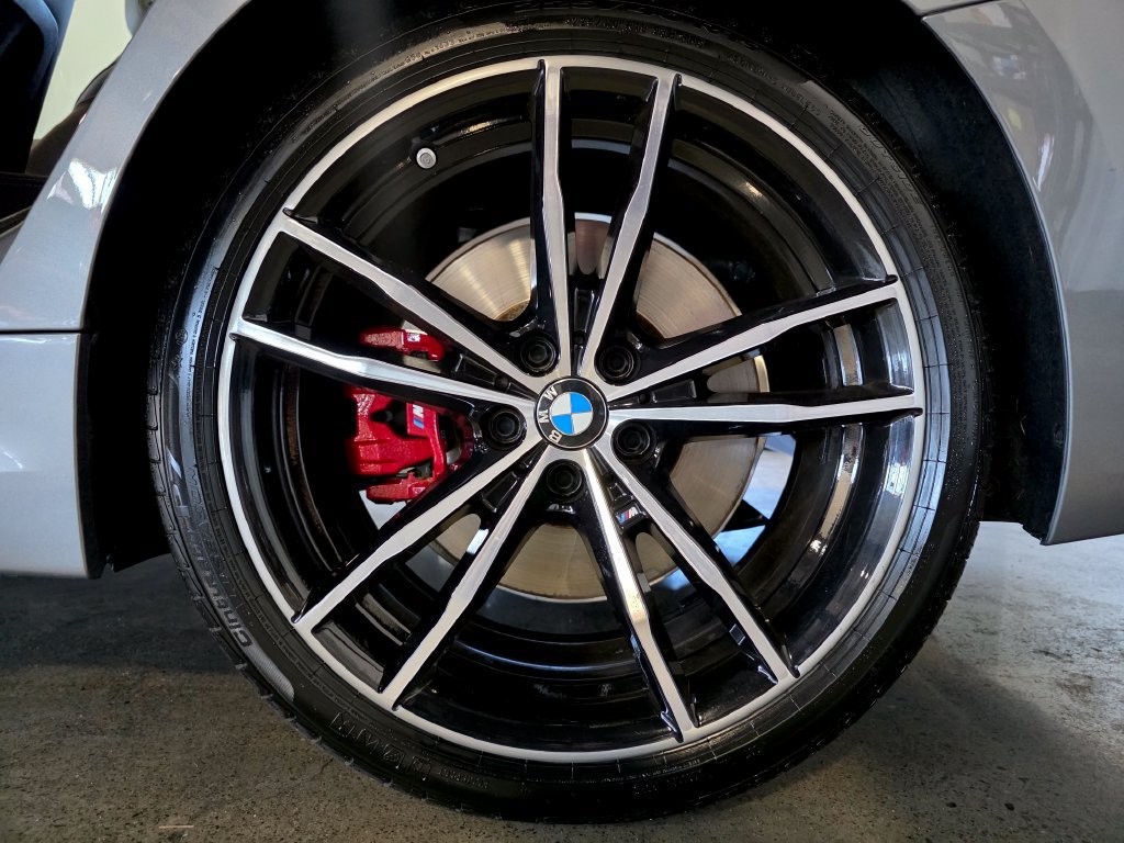 Used 2023 BMW 330i xDrive Sedan w/ M Sport Package AWD/4WD image 32