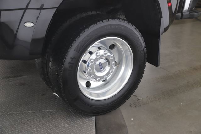 Used 2024 Ford F450 XLT w/ FX4 Off-Road Package AWD/4WD image 12