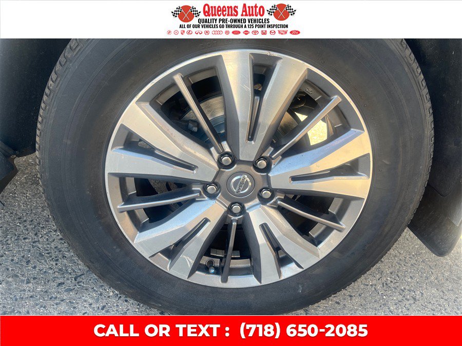 Used 2019 Nissan Pathfinder S AWD/4WD image 29