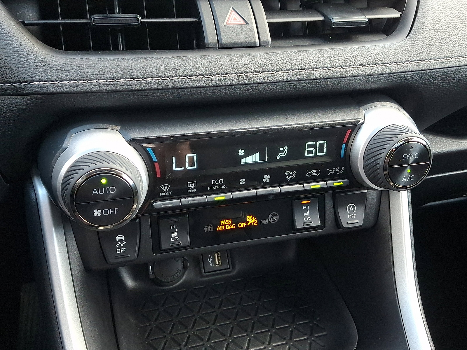 Used 2024 Toyota RAV4 XLE w/ Convenience Package image 16
