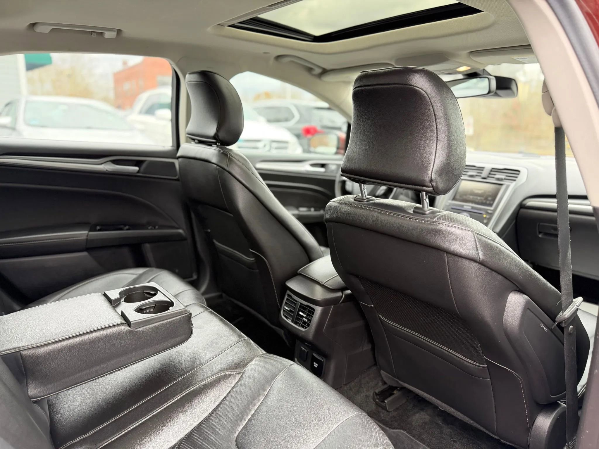 Used 2016 Ford Fusion Energi Titanium w/ Driver Assist Package image 21