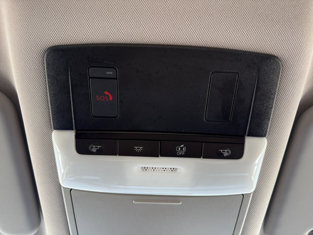 Used 2024 Nissan Rogue SV AWD/4WD image 17