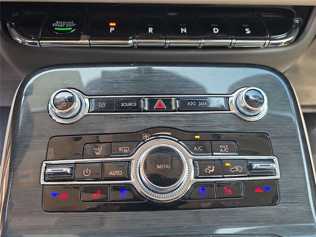 Used 2021 Lincoln Nautilus Reserve w/ Equipment Group 201A image 20