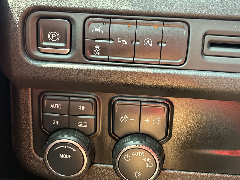 Used 2023 Chevrolet Suburban LS AWD/4WD image 10