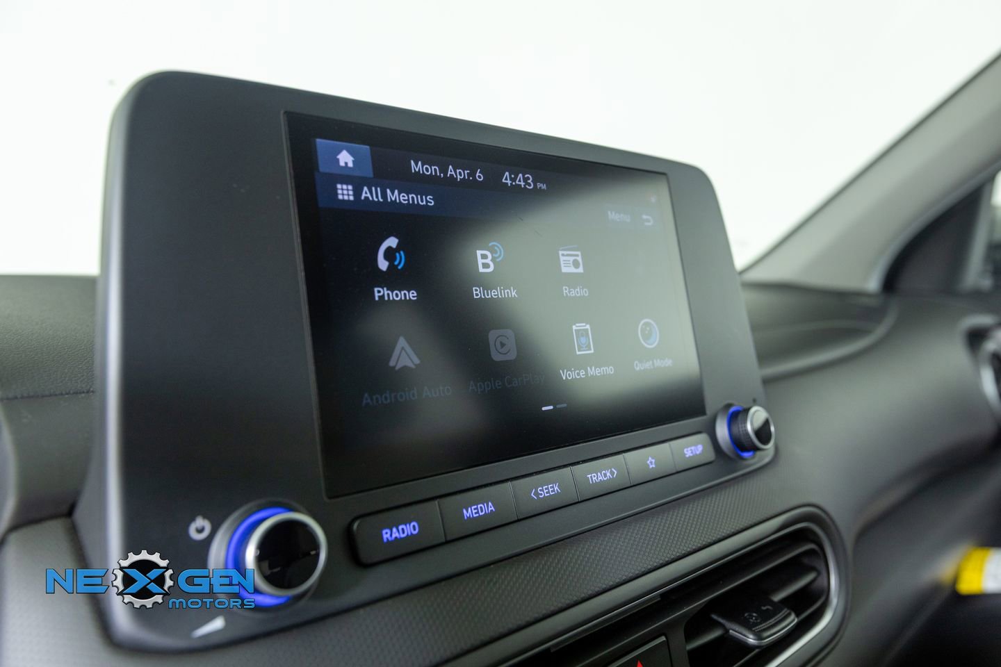 Used 2023 Hyundai Kona SEL image 18